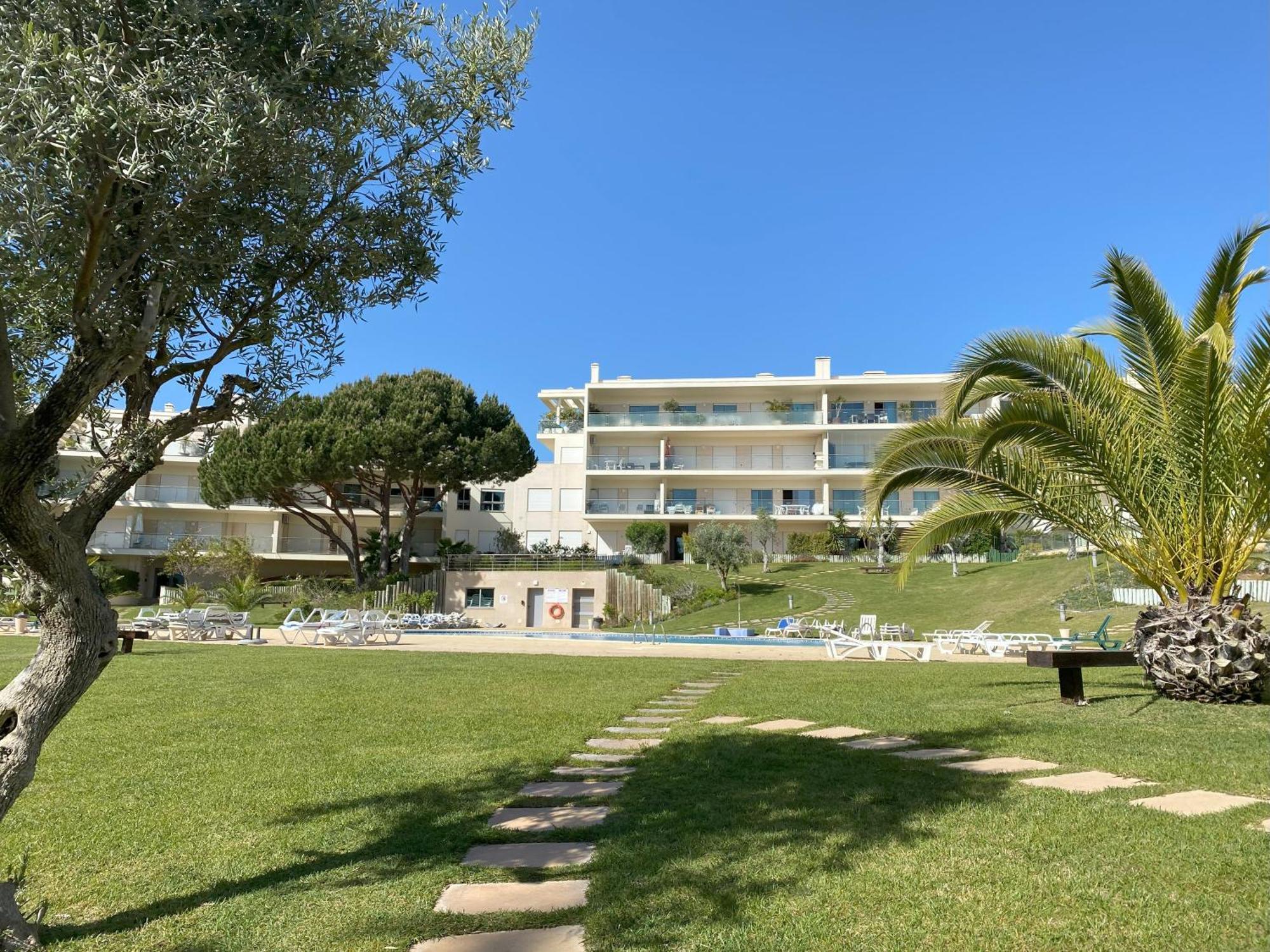 Charmant Appartement A 1Km De La Plage, Avec Piscine A Albufeira Esterno foto