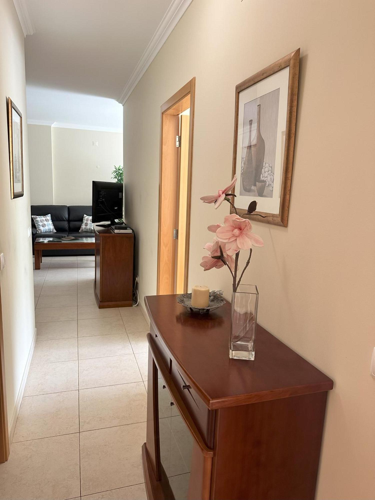Charmant Appartement A 1Km De La Plage, Avec Piscine A Albufeira Esterno foto